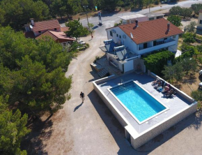 Отель Camp Krka  Лозовац